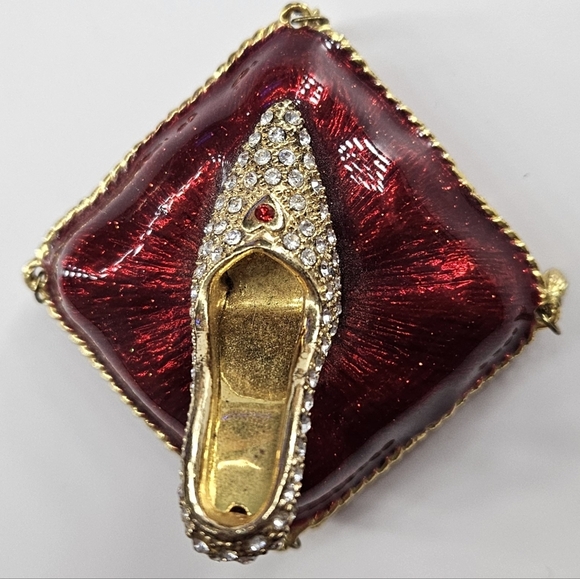 πUnique Vintage Red And Gold Trinket Box Rhinestone High Heel Jewelry Decorπ - Picture 3 of 8